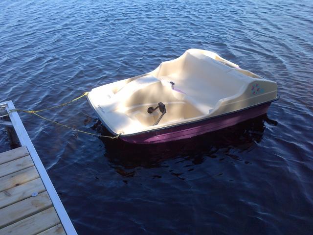IMG-paddle-boat.jpg